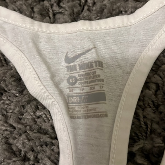 Nike Tank Top🖤 - Picture 6 of 8